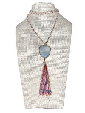5/$25 😻 Premier Designs Natural Stone and Tassel Pendant Necklace